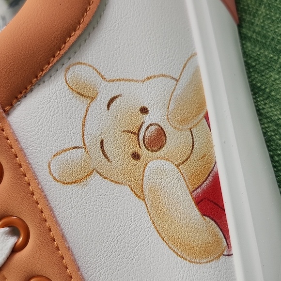 Disney Winnie the Pooh and Eeyore Women's Mismatched Unisex Shoes - Picture 8 of 10